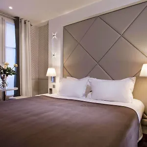 Longchamp Elysées Hotel